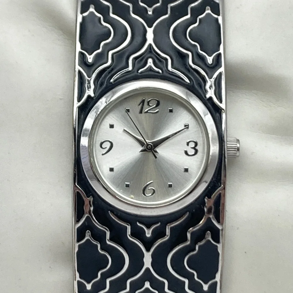 Women's Cuff Watch Silver Tone Black Geometric 25mm Hinged New Battery 7.25